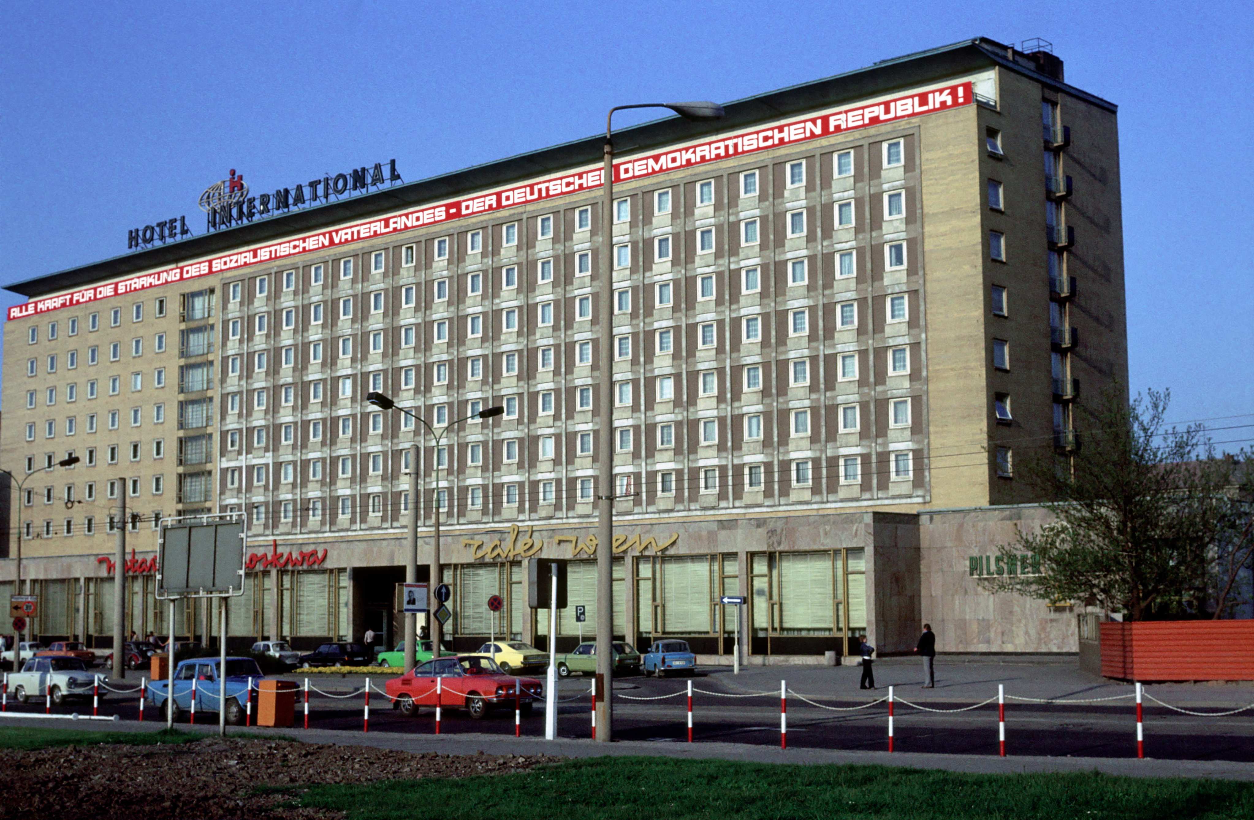 1980-05-hotel-international-magdeburg-deutsche-demokratische-republik_5726433332_o