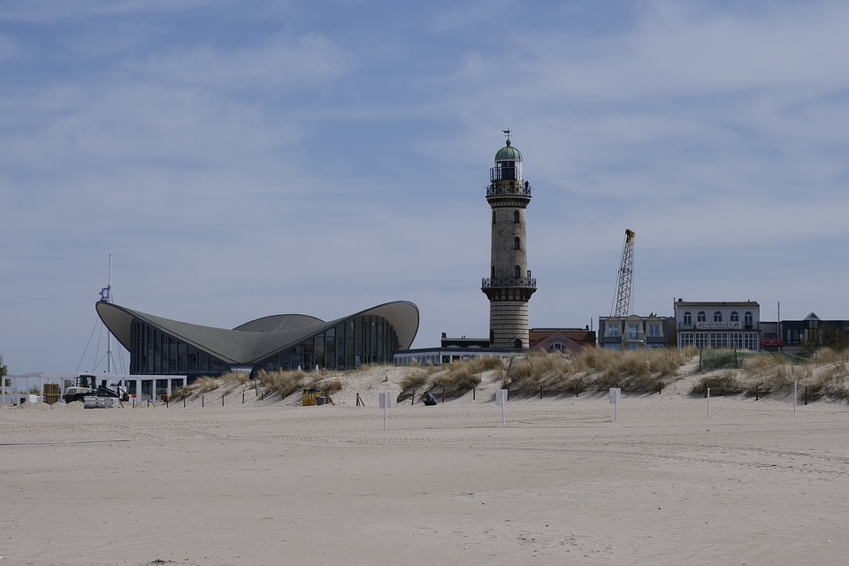 warnemunde_-_leuchtturm_Teepot